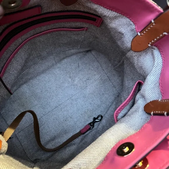 DOONEY AND BOURKE SET OF DAWSON PINK PURSE AND WRISTLET - Picture 8 of 15